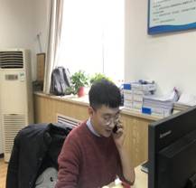 bat365在线中国登录入口侯勇老师和受资助学生家庭2